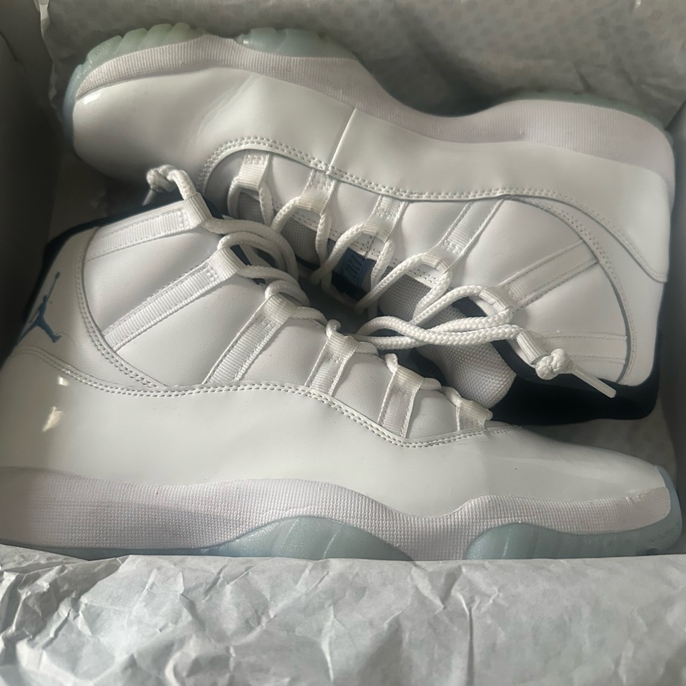 Jordan Athletic Shoes White with Gray Accents